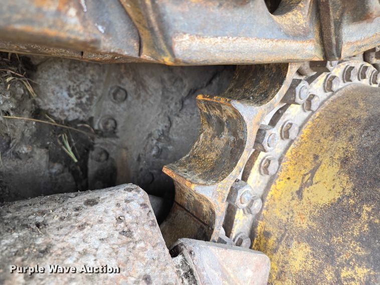 image for item FI0820 2006 Komatsu D65PX-15 dozer