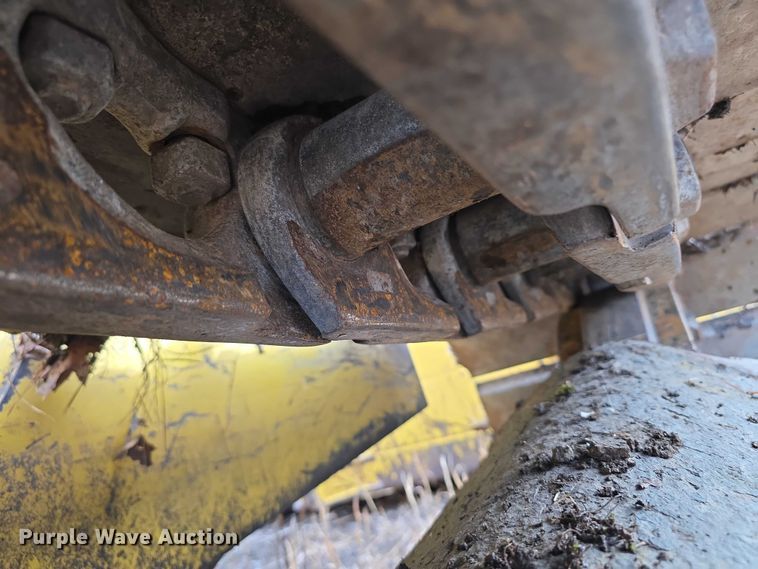 image for item FI0820 2006 Komatsu D65PX-15 dozer