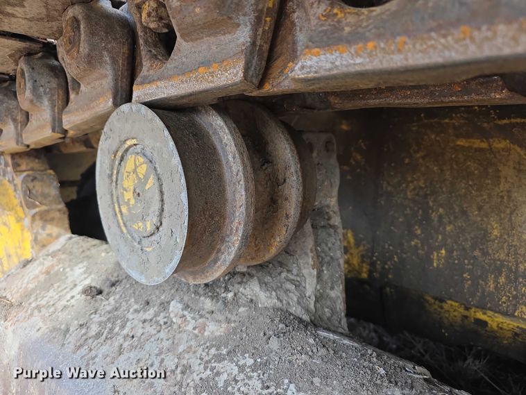 image for item FI0820 2006 Komatsu D65PX-15 dozer