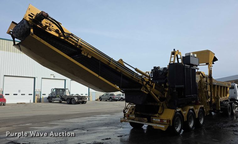 image for item FI0823 2013 Vermeer HG6000 horizontal grinder