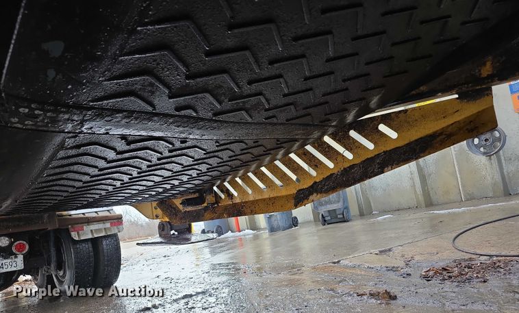 image for item FI0823 2013 Vermeer HG6000 horizontal grinder