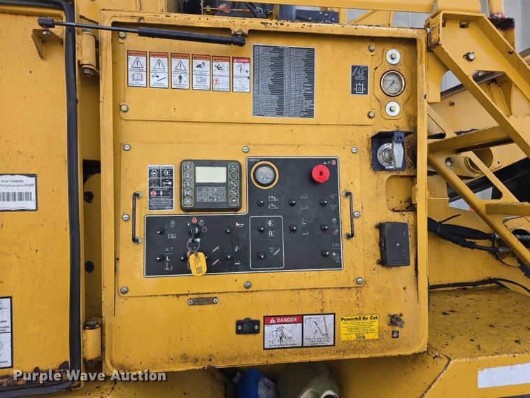 image for item FI0823 2013 Vermeer HG6000 horizontal grinder