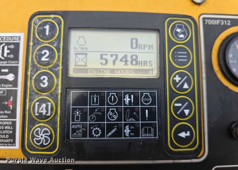 image for item FI0823 2013 Vermeer HG6000 horizontal grinder