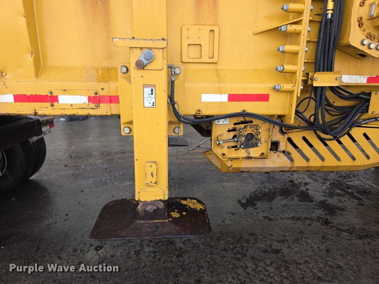 image for item FI0823 2013 Vermeer HG6000 horizontal grinder