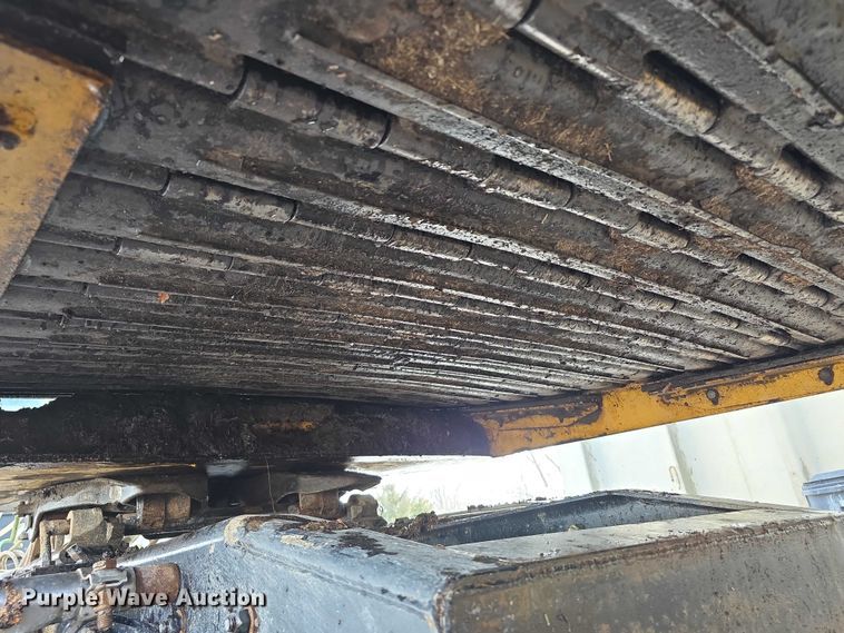 image for item FI0823 2013 Vermeer HG6000 horizontal grinder