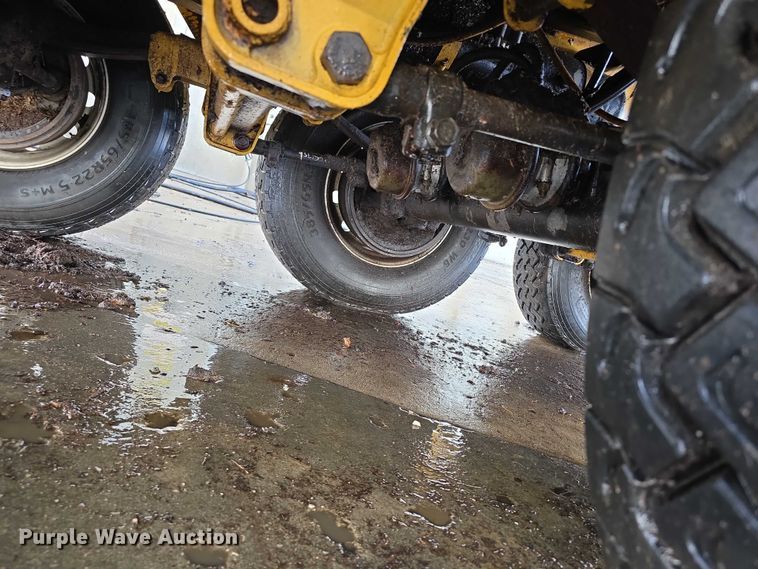 image for item FI0823 2013 Vermeer HG6000 horizontal grinder