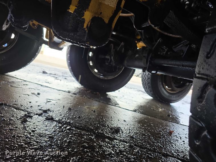 image for item FI0823 2013 Vermeer HG6000 horizontal grinder