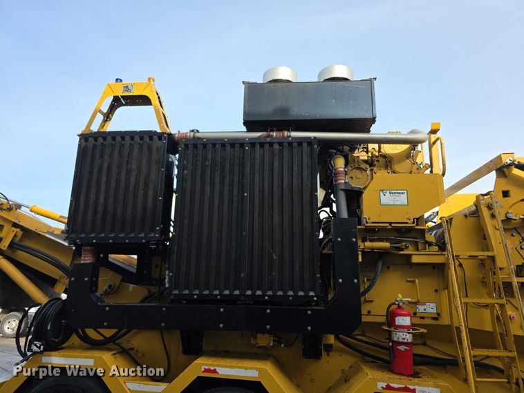 image for item FI0823 2013 Vermeer HG6000 horizontal grinder