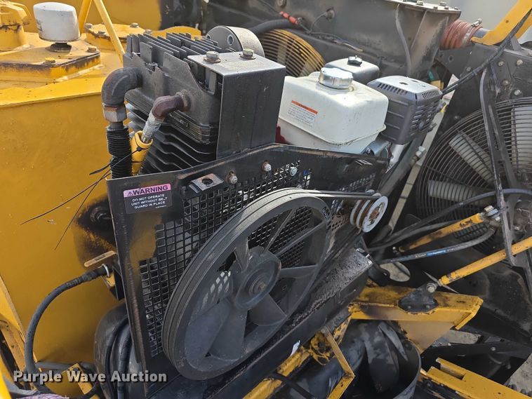 image for item FI0823 2013 Vermeer HG6000 horizontal grinder