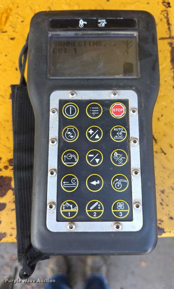 image for item FI0823 2013 Vermeer HG6000 horizontal grinder