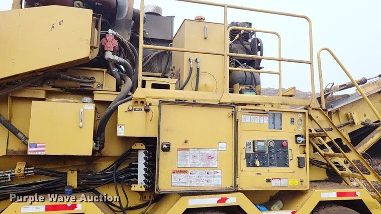 image for item FI0823 2013 Vermeer HG6000 horizontal grinder