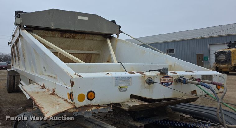 image for item FI0824 2004 Lufkin TBD4020 bottom dump trailer