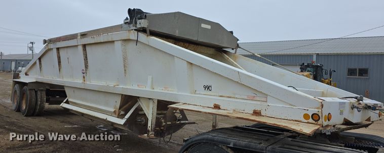 image for item FI0824 2004 Lufkin TBD4020 bottom dump trailer