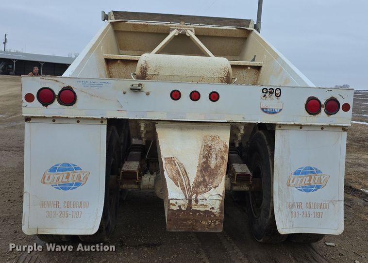 image for item FI0824 2004 Lufkin TBD4020 bottom dump trailer