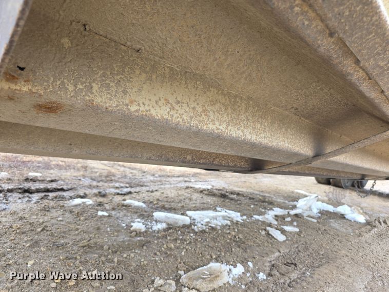 image for item FI0824 2004 Lufkin TBD4020 bottom dump trailer