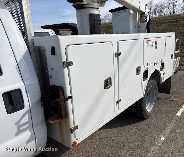 image for item FK1126 2012 Ford F-550 bucket truck
