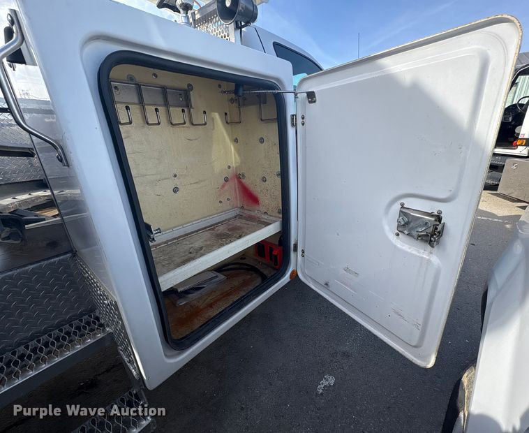 image for item FK1126 2012 Ford F-550 bucket truck