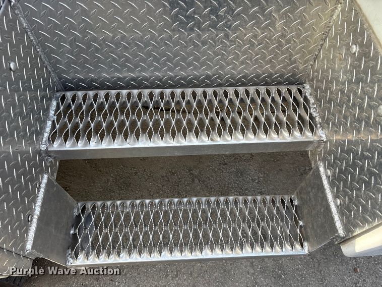 image for item FK1126 2012 Ford F-550 bucket truck