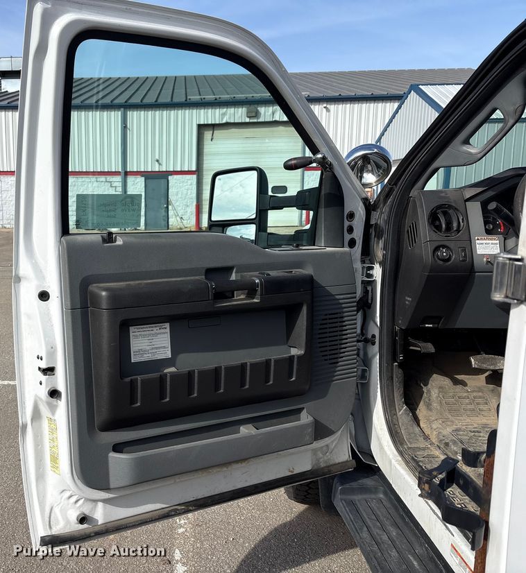 image for item FK1126 2012 Ford F-550 bucket truck