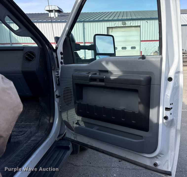 image for item FK1126 2012 Ford F-550 bucket truck