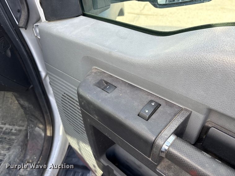 image for item FK1126 2012 Ford F-550 bucket truck