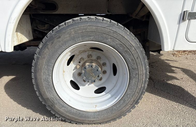 image for item FK1126 2012 Ford F-550 bucket truck