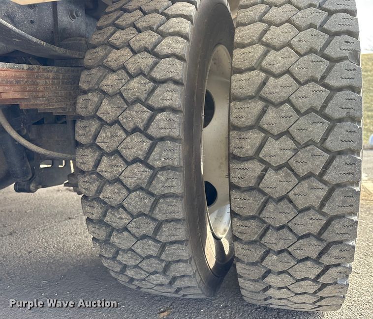 image for item FK1126 2012 Ford F-550 bucket truck