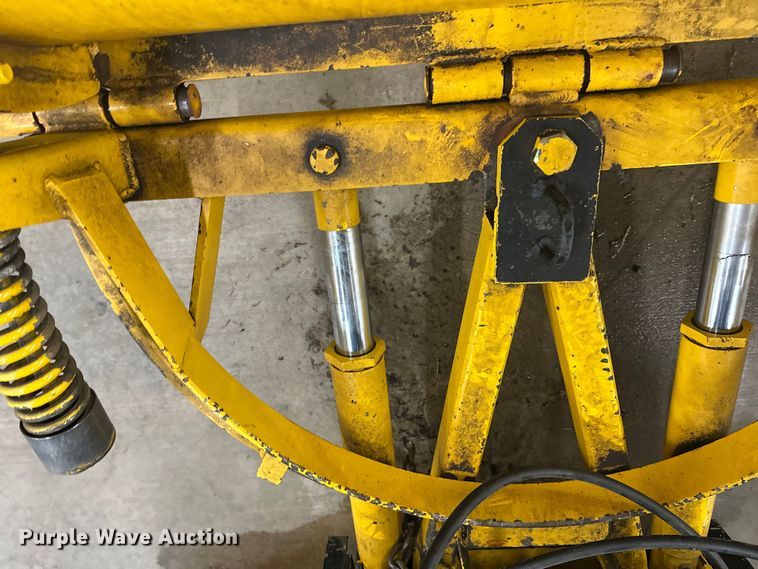 image for item FK1523 2011 Ford F250 Super Duty pickup truck