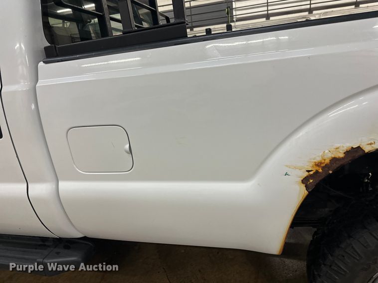 image for item FK1523 2011 Ford F250 Super Duty pickup truck