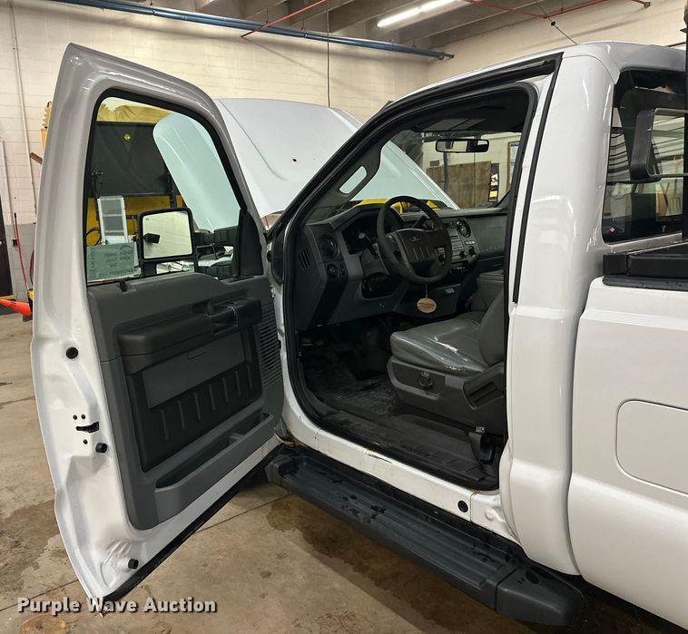 image for item FK1523 2011 Ford F250 Super Duty pickup truck