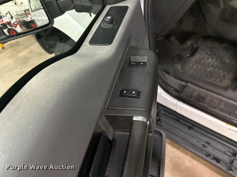 image for item FK1523 2011 Ford F250 Super Duty pickup truck