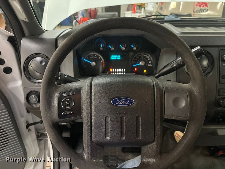 image for item FK1523 2011 Ford F250 Super Duty pickup truck