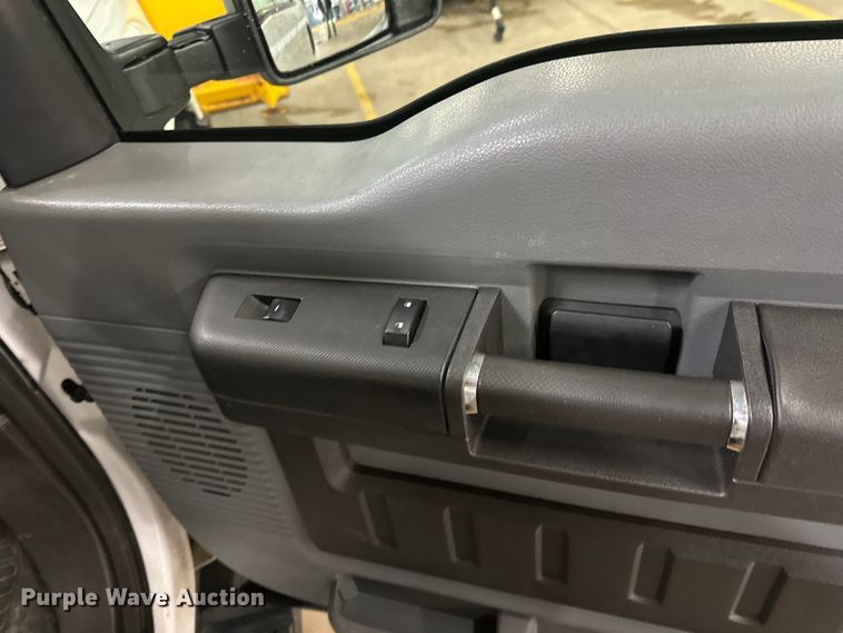 image for item FK1523 2011 Ford F250 Super Duty pickup truck