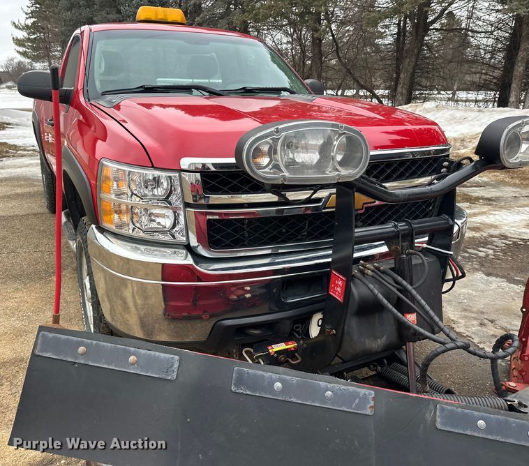 image for item FK1585 2013 Chevrolet Silverado 3500HD pickup truck
