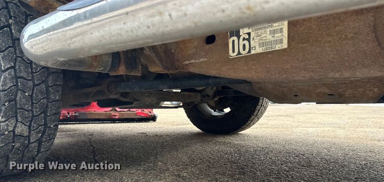 image for item FK1585 2013 Chevrolet Silverado 3500HD pickup truck