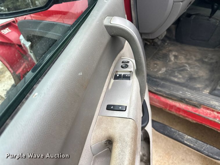 image for item FK1585 2013 Chevrolet Silverado 3500HD pickup truck