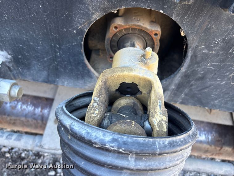 image for item FO3544 John Deere 1500 aerator