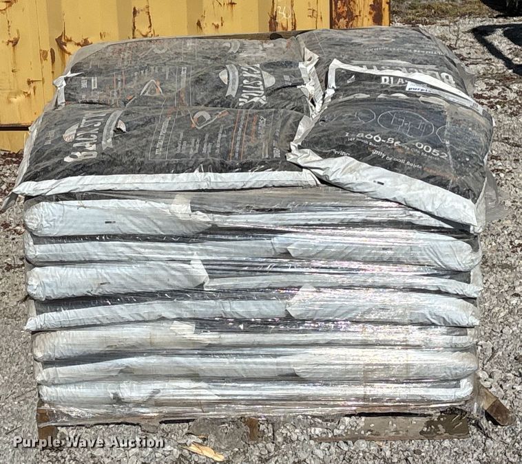 image for item FO3550 Approximately 40 Dura Edge Black Stick Black Gumbo mound clay