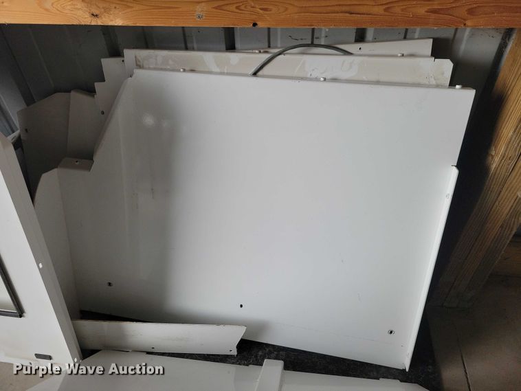 image for item NO9894 Chevrolet Tahoe police vehicle equipment