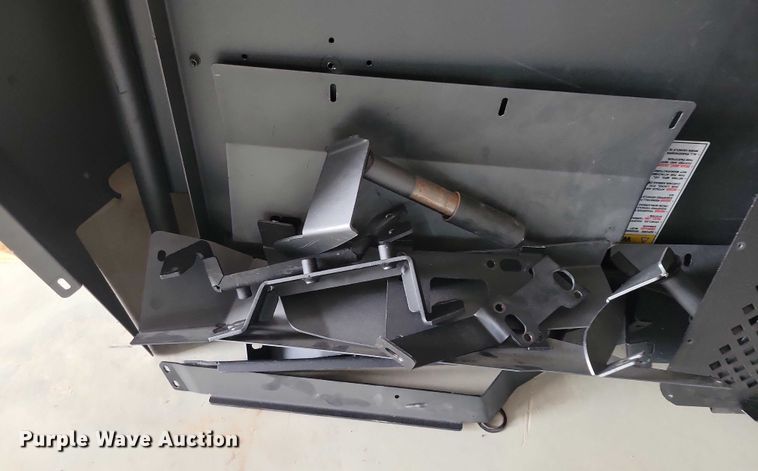 image for item NO9894 Chevrolet Tahoe police vehicle equipment