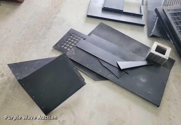 image for item NO9894 Chevrolet Tahoe police vehicle equipment