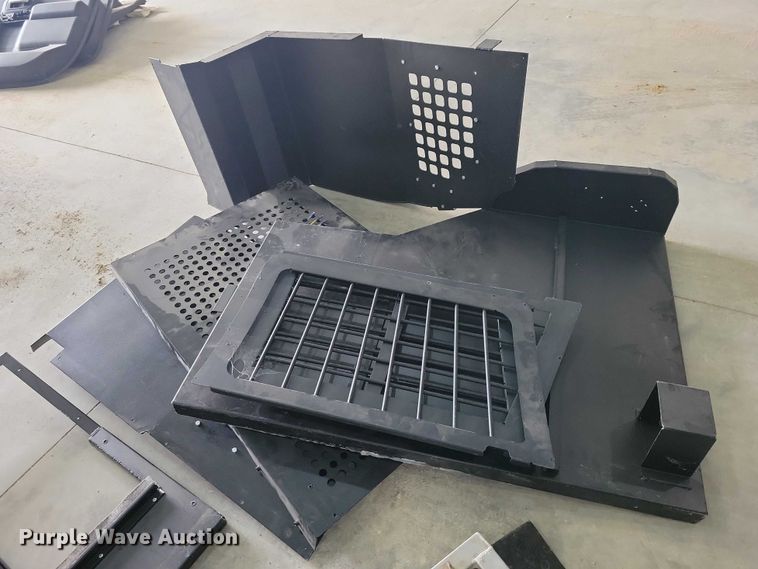 image for item NO9894 Chevrolet Tahoe police vehicle equipment