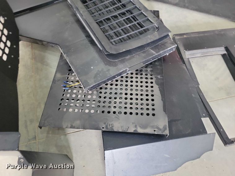 image for item NO9894 Chevrolet Tahoe police vehicle equipment