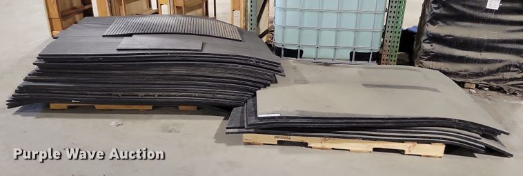 image for item NO9933 (4) pallets of mats