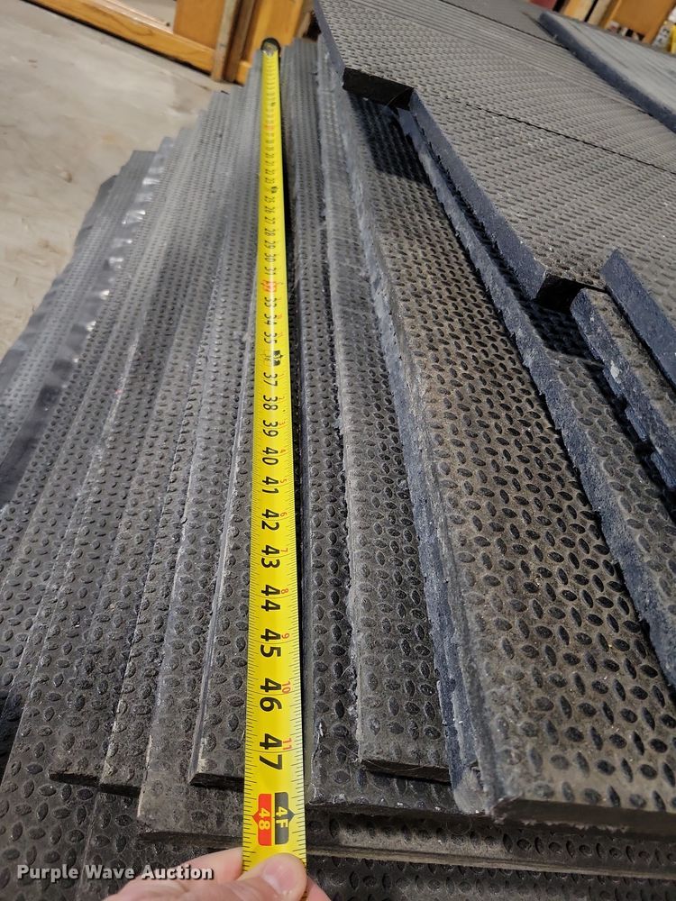 image for item NO9933 (4) pallets of mats