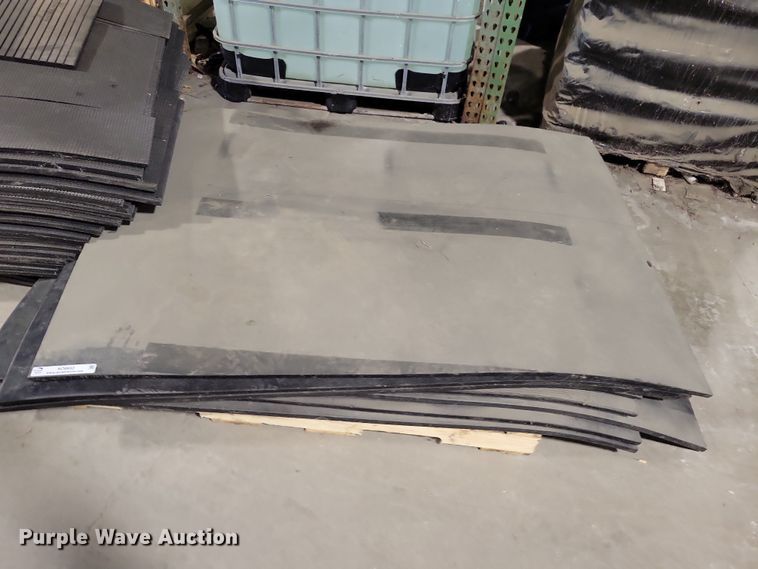 image for item NO9933 (4) pallets of mats