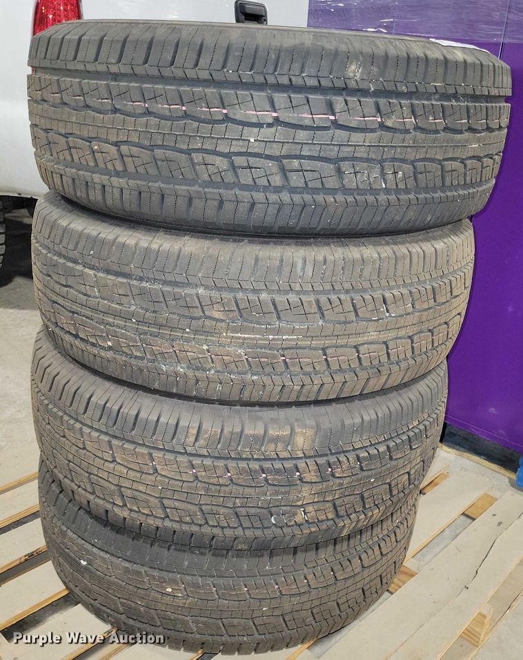 image for item NO9937 (4) General LT275/65R18 tires