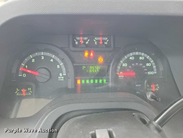 image for item NO9961 2011 Supreme E450 shuttle bus