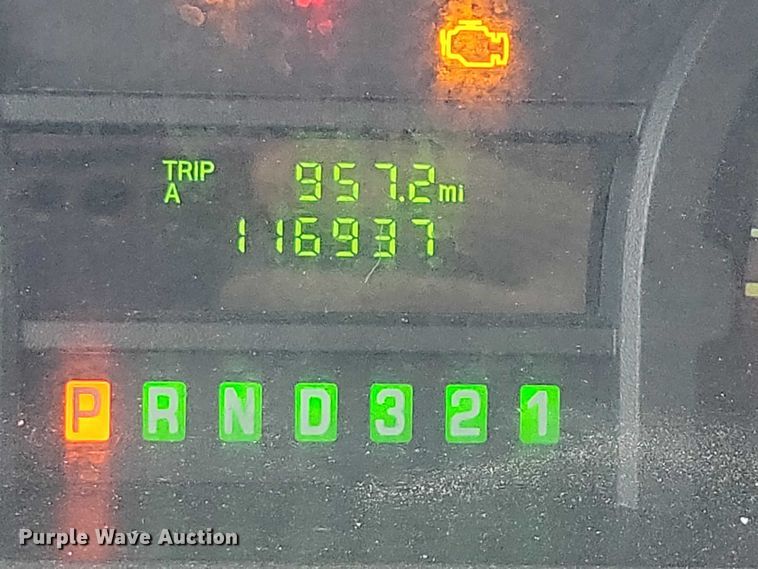 image for item NO9961 2011 Supreme E450 shuttle bus