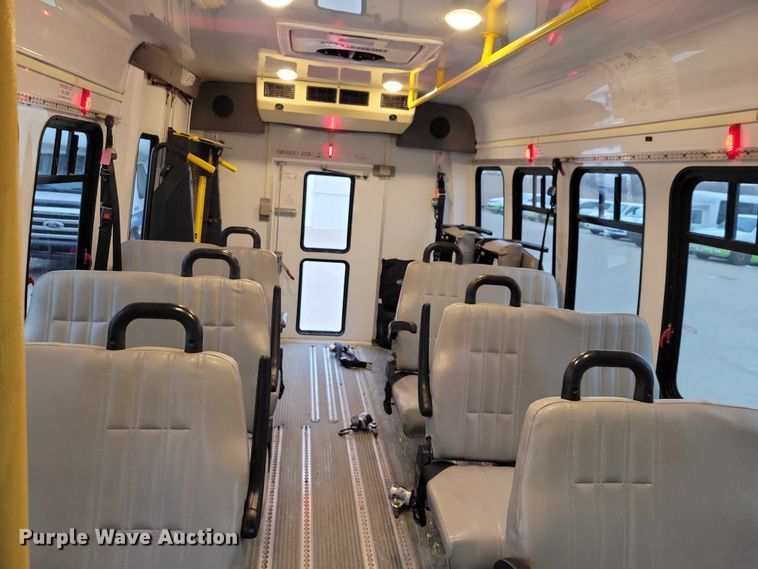 image for item NO9961 2011 Supreme E450 shuttle bus